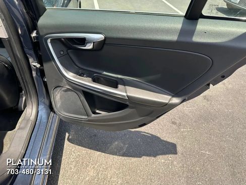 Used 2015 Volvo V60 T5 Premier FWD image 18