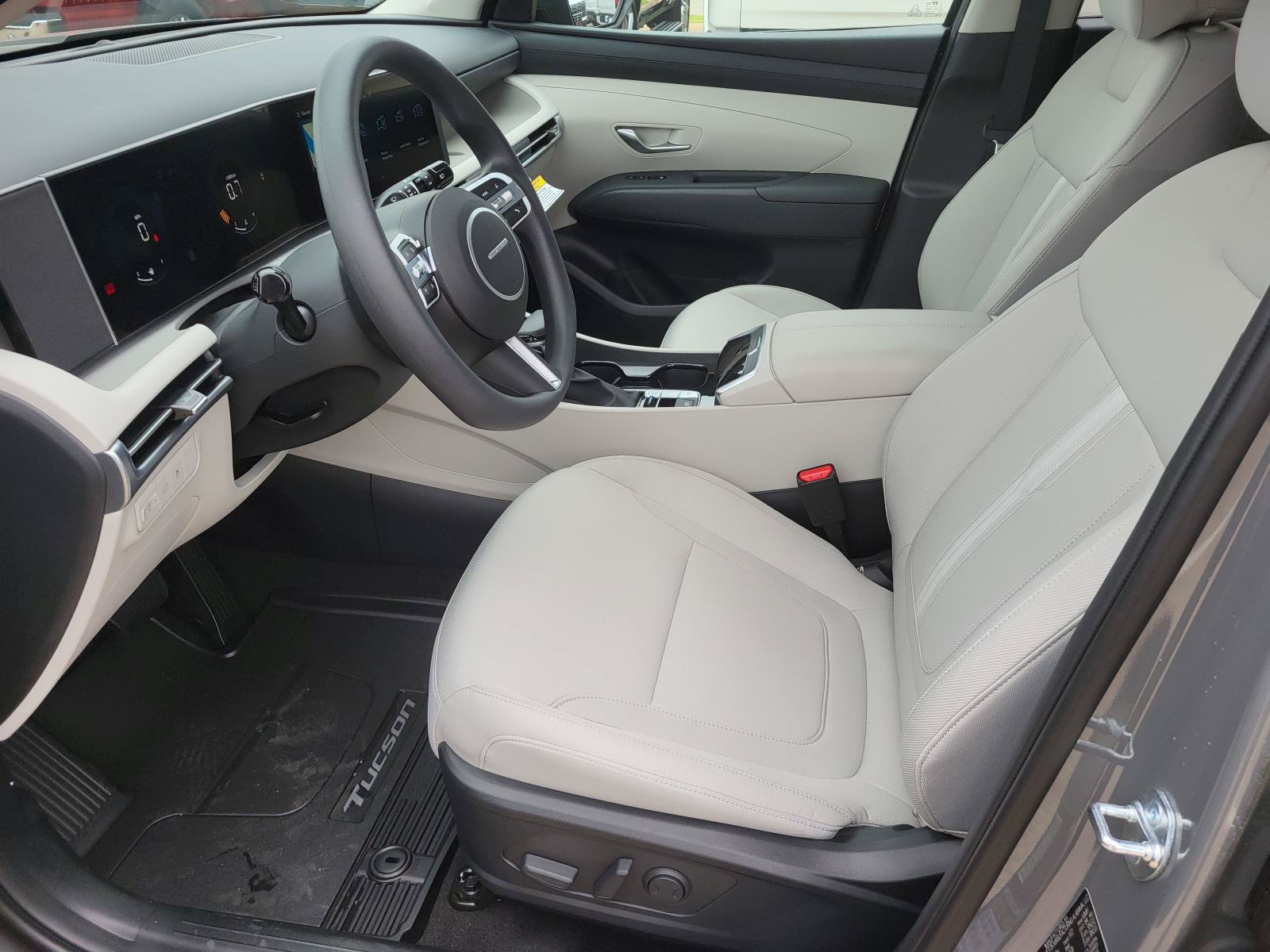 New 2026 Hyundai Tucson SEL FWD image 15