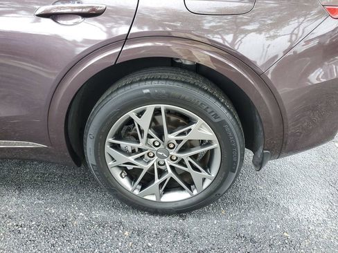 Used 2023 Genesis GV70 2.5T w/ Select Package image 11