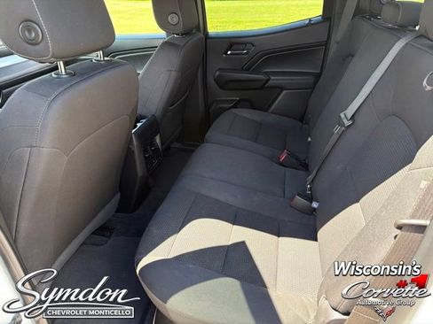 Used 2023 Chevrolet Colorado LT AWD/4WD image 16