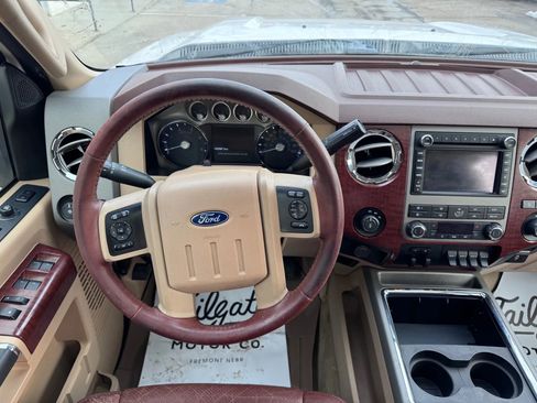 Used 2012 Ford F250 King Ranch w/ King Ranch w/Chrome Pkg image 12