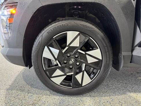 Used 2025 Hyundai Kona SEL AWD/4WD image 26