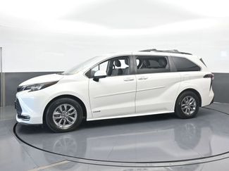 Used 2021 Toyota Sienna XLE video 2