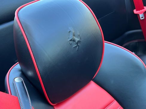 Used 2010 Ferrari California RWD image 34