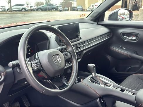 Used 2025 Honda HR-V Sport image 26