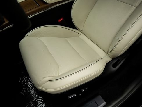 Used 2021 Tesla Model S Plaid AWD/4WD image 31