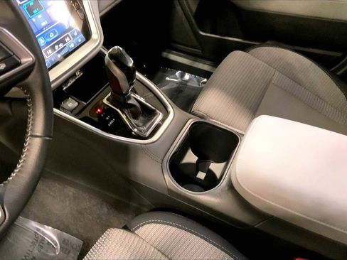 Certified 2025 Subaru Outback Premium image 16