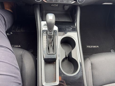 Used 2023 Nissan Altima 2.5 SV image 13