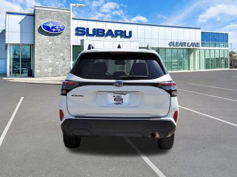 Certified 2025 Subaru Forester Premium w/ Convenience Package #1 AWD/4WD image 5