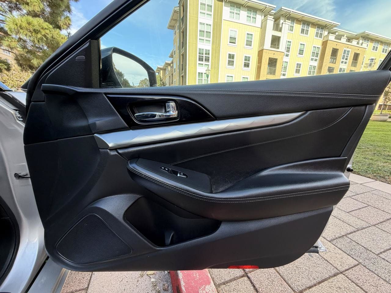 Used 2022 Nissan Maxima SV w/ Floor Mat Group FWD image 53