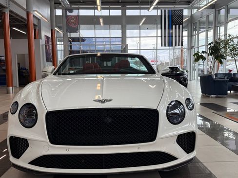Used 2020 Bentley Continental GT image 13