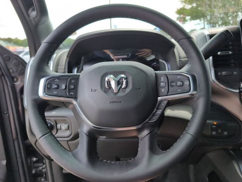 Used 2025 RAM 2500 Laramie AWD/4WD image 26
