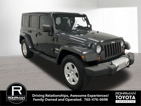 Used 2010 Jeep Wrangler Unlimited Sahara image 8