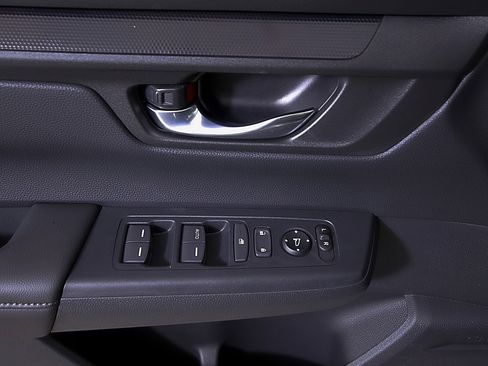 Used 2026 Honda CR-V LX image 17