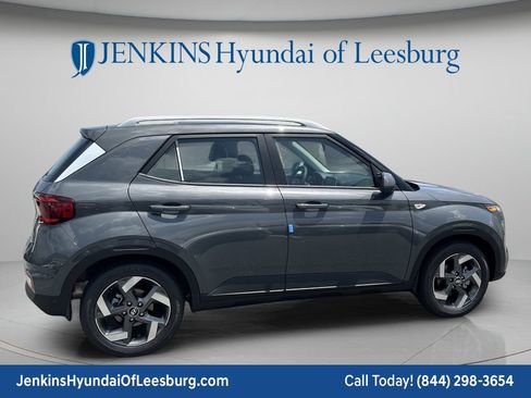 New 2026 Hyundai Venue SEL FWD image 5
