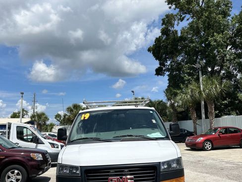 Used 2019 GMC Savana 2500 w/ Driver Convenience Package image 1