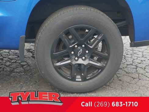 Used 2023 Chevrolet Silverado 1500 Custom w/ LPO, Dark Essentials Package AWD/4WD image 41