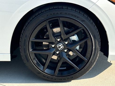 Used 2026 Honda Civic Sport image 11