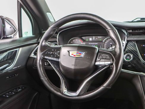 Used 2024 Cadillac XT6 Premium Luxury AWD/4WD image 12