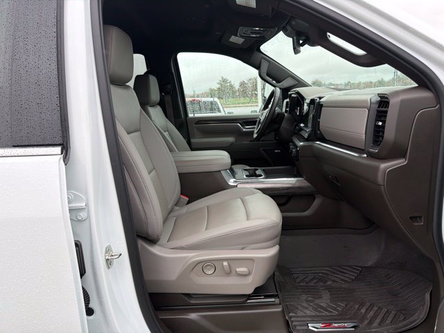 Used 2026 Chevrolet Silverado 2500 LTZ AWD/4WD image 11