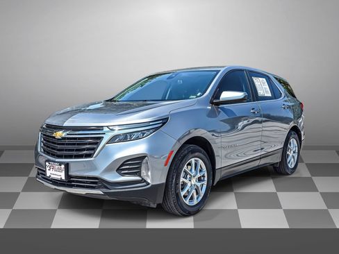 Used 2024 Chevrolet Equinox LT FWD image 3