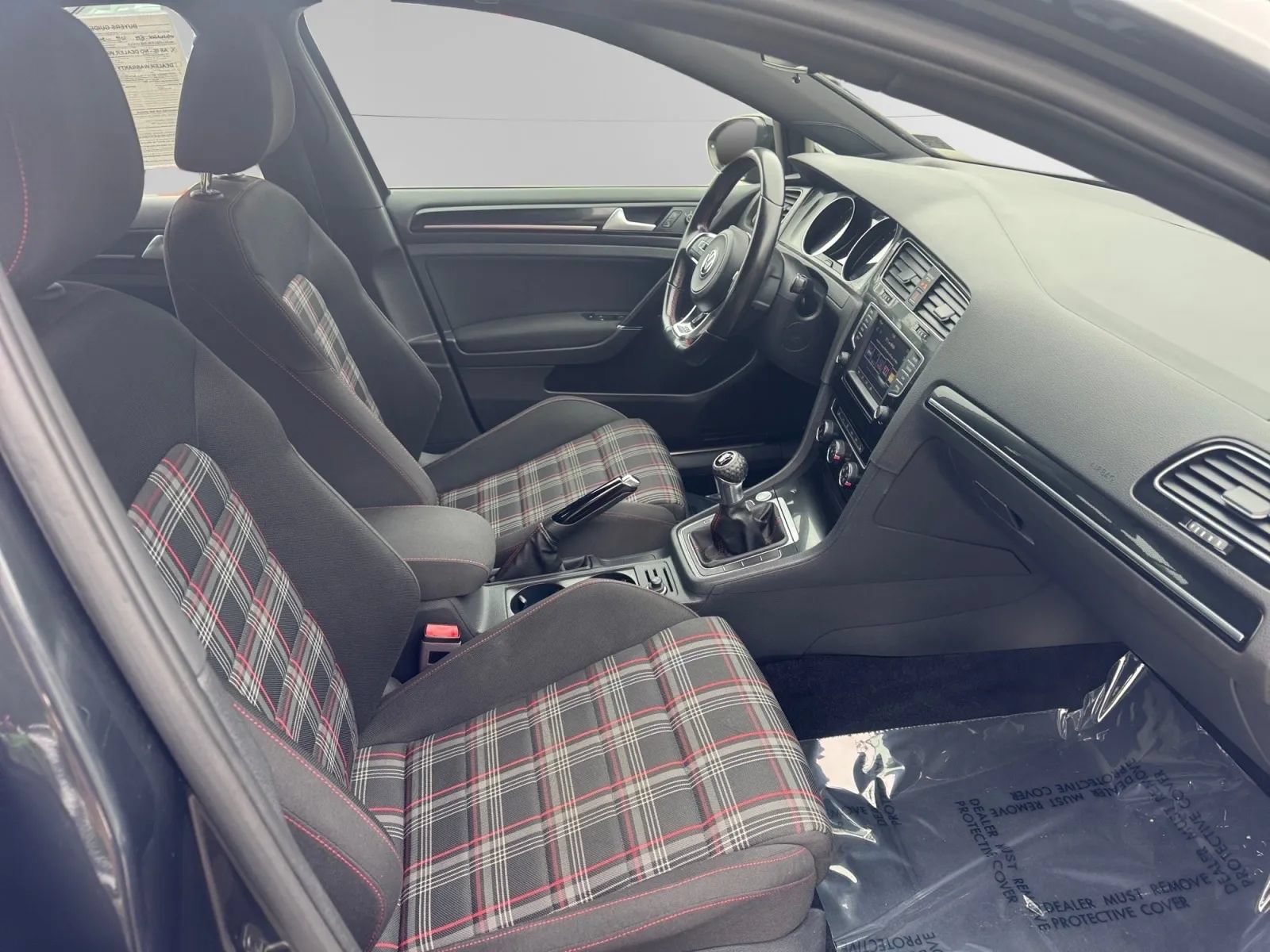 Used 2017 Volkswagen GTI Sport FWD image 19