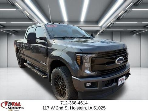 Used 2019 Ford F250 Lariat AWD/4WD image 2
