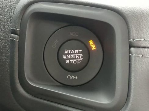 New 2026 Jeep Wrangler Unlimited Sahara AWD/4WD image 35