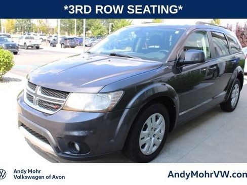 Used 2019 Dodge Journey SE FWD image 3