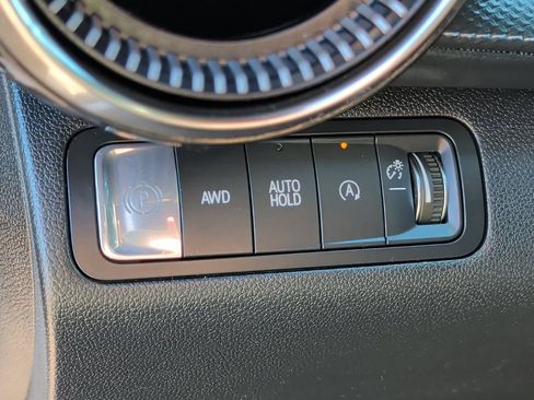 Used 2026 Chevrolet Equinox LT AWD/4WD image 14