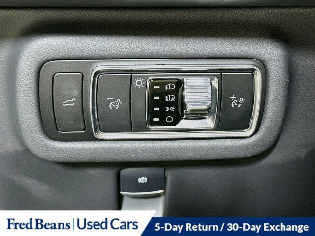 Used 2026 Lincoln Nautilus Premier w/ Equipment Group 102A AWD/4WD image 14