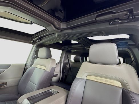 Used 2025 GMC Hummer EV 3X image 23