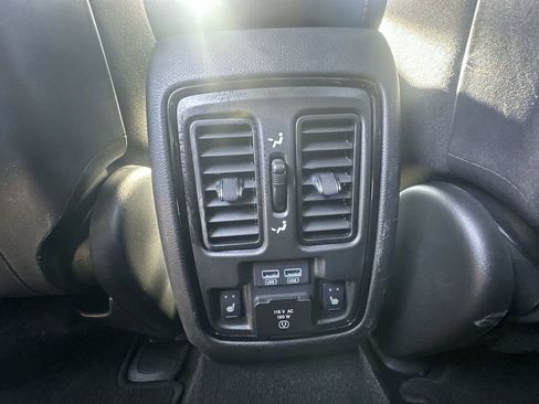 Used 2023 Dodge Durango GT image 22