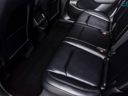 Used 2022 Tesla Model Y Performance image 17