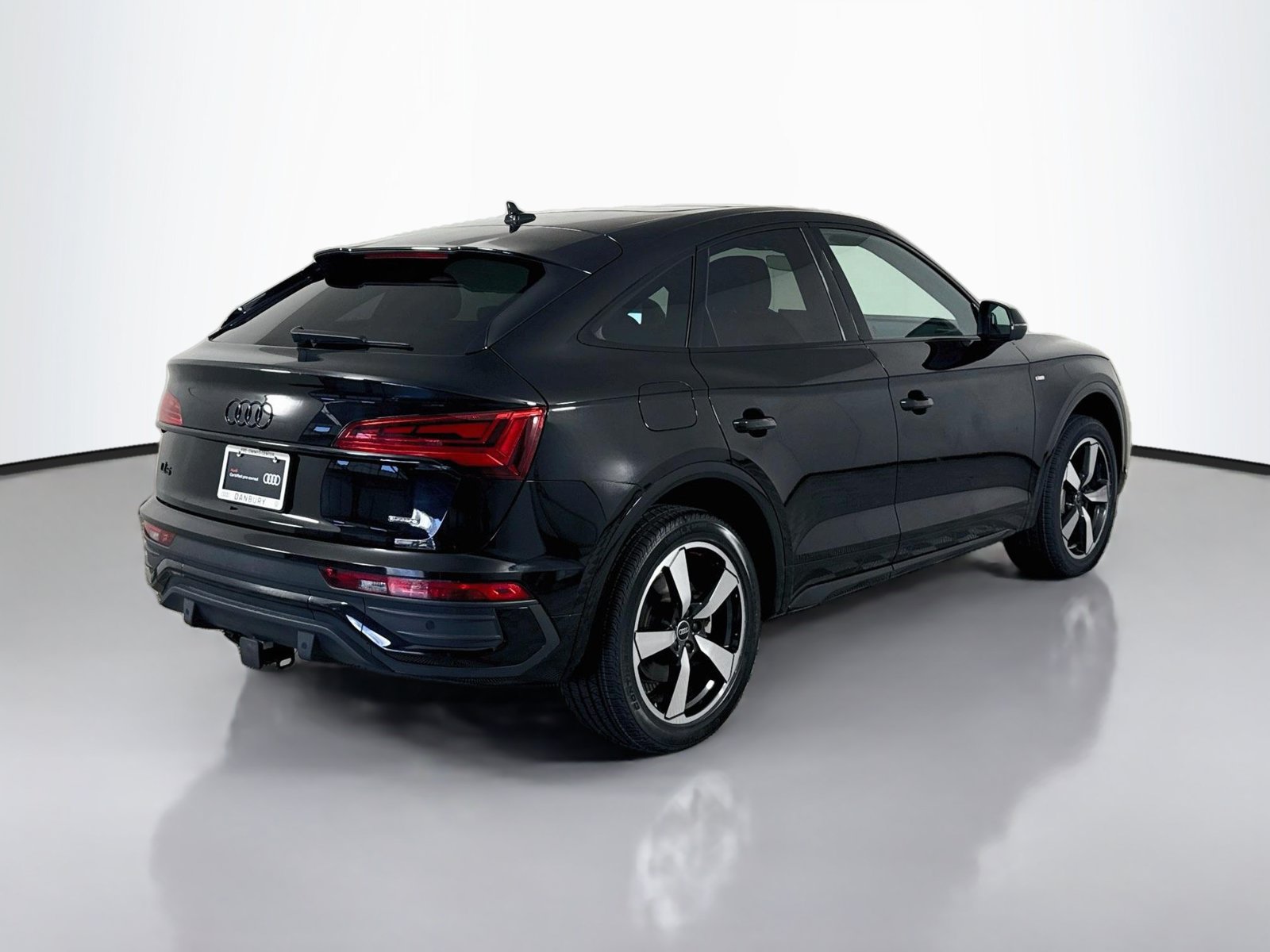Certified 2023 Audi Q5 2.0T Premium Plus AWD/4WD image 9