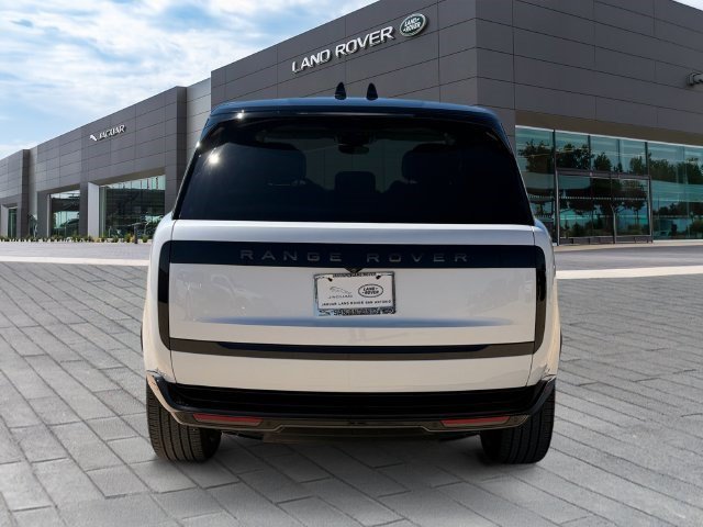 Certified 2025 Land Rover Range Rover SE AWD/4WD image 4