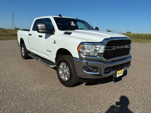 Used 2023 RAM 2500 Big Horn w/ Level 1 Equipment Group AWD/4WD image 2