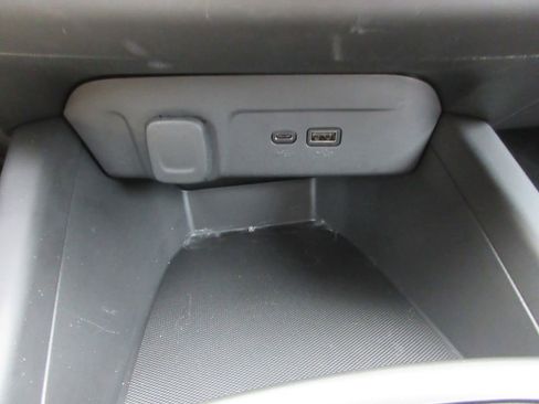 Used 2024 Chevrolet Trax LS w/ LS Convenience Package image 28