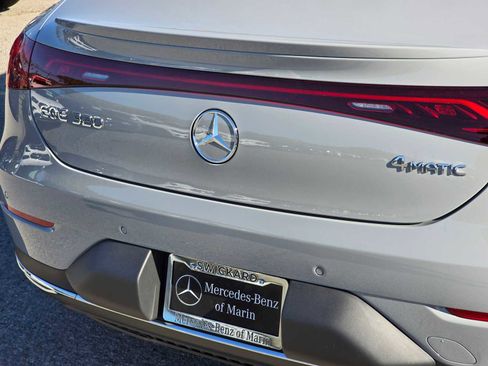 New 2026 Mercedes-Benz EQE 320 4MATIC Sedan image 15