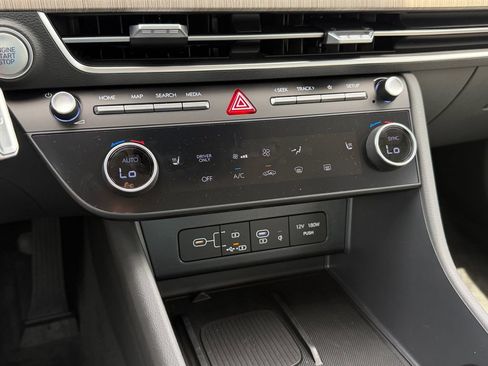 New 2026 Hyundai Sonata SEL FWD image 24