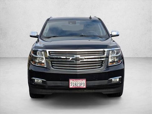Used 2016 Chevrolet Suburban LTZ RWD image 2