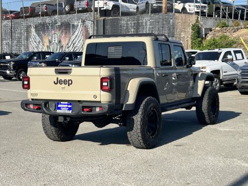 Used 2020 Jeep Gladiator Rubicon AWD/4WD image 7