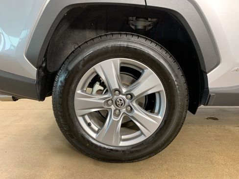 Used 2022 Toyota RAV4 XLE w/ Convenience Package AWD/4WD image 33