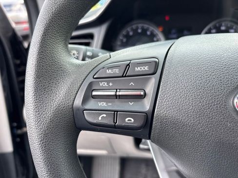 Used 2019 Hyundai Elantra SE w/ Winter Weather Package FWD image 31