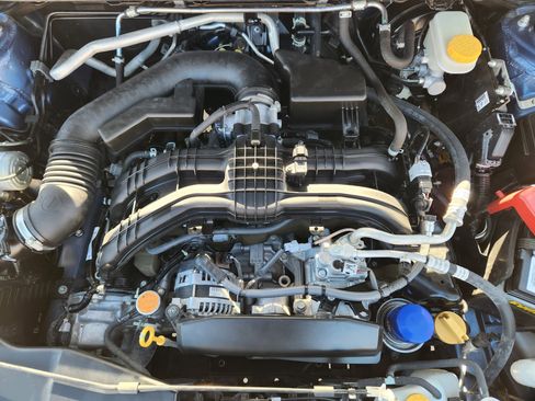 Used 2021 Subaru Crosstrek 2.0i Premium w/ Moonroof Package image 32