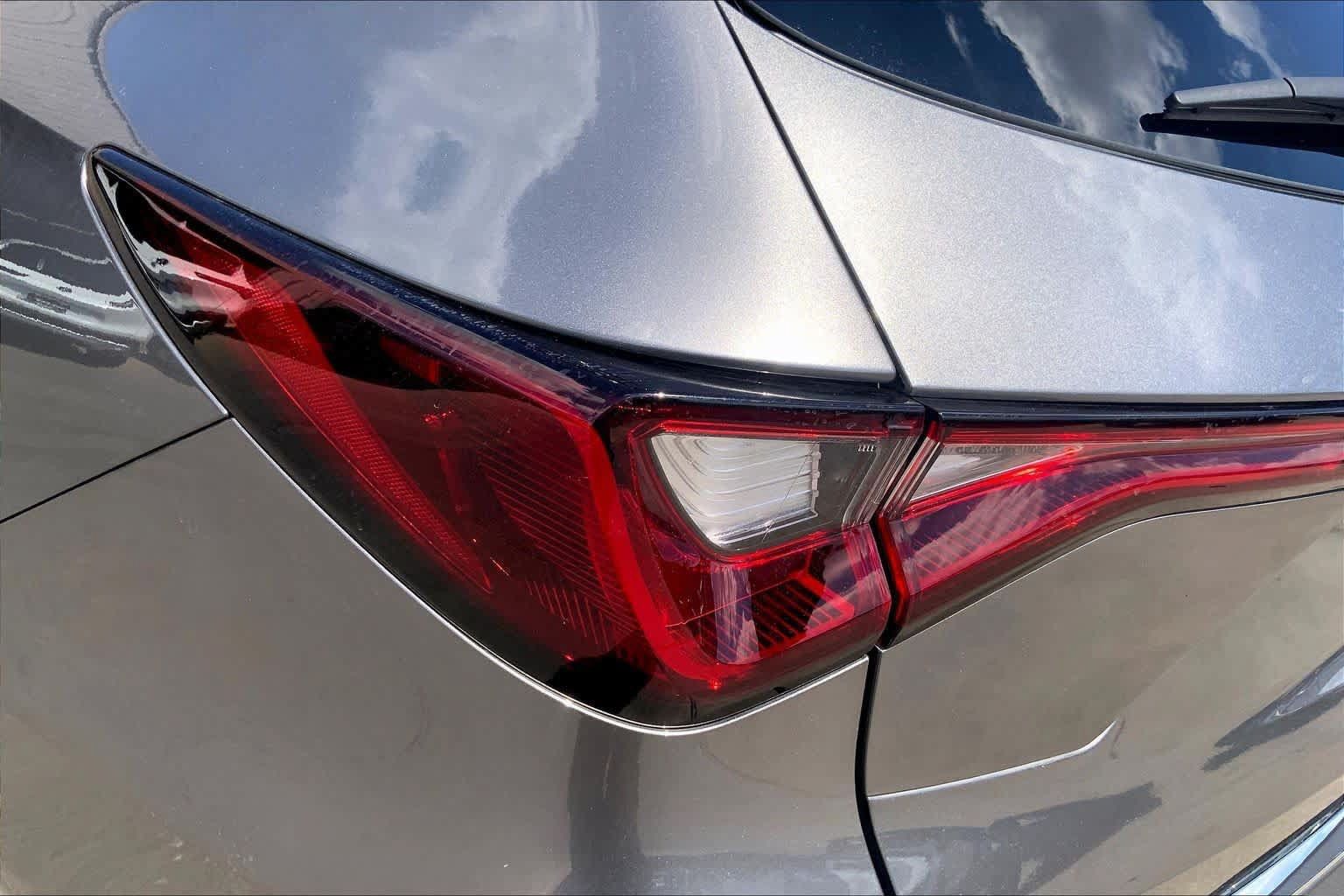 Used 2025 Acura MDX FWD image 29