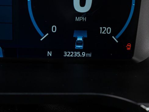 Used 2022 Ford F150 Lariat w/ Equipment Group 502A High AWD/4WD image 20