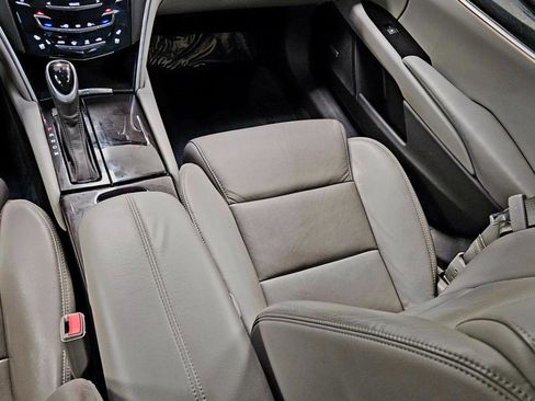 Used 2017 Cadillac XTS Luxury image 12