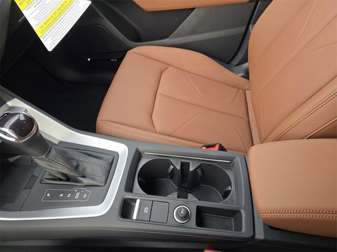 New 2025 Audi Q3 2.0T Premium Plus image 23