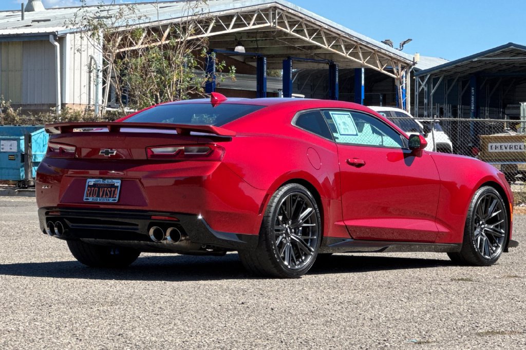 Used 2018 Chevrolet Camaro ZL1 RWD image 4